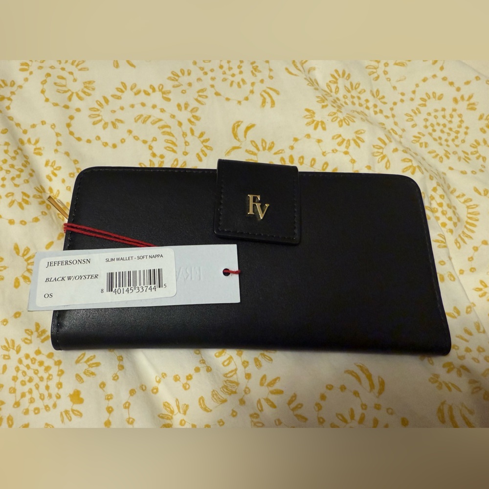 Frances Valentine Black Soft Nappa Leather Slim Wallet Bifold NWT Snap Closure - Picture 3 of 4